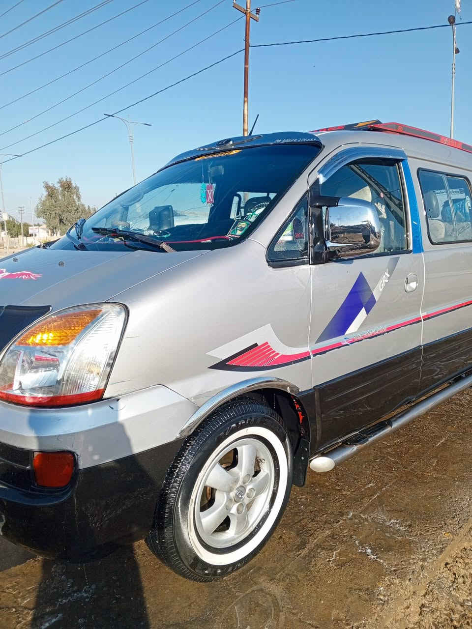 ستاركس موديل 2006مكينه كير اكسل خير من الله شواصي بس جوه سائق معمر تعمير شركه تخم تايرجديد تبريد عوزه بس غاز مصبوغه حزام جماليه عينه صينيه بوربرن جدد كهربائيات فول شغاله مكان سياره ديالى خان بني سعد سعر 77وبيها مجال حك الجيه ***********
