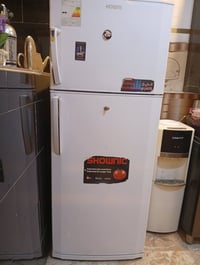 ثلاجه مستعمله للبيع 07708877723. زعفرانيه ب250