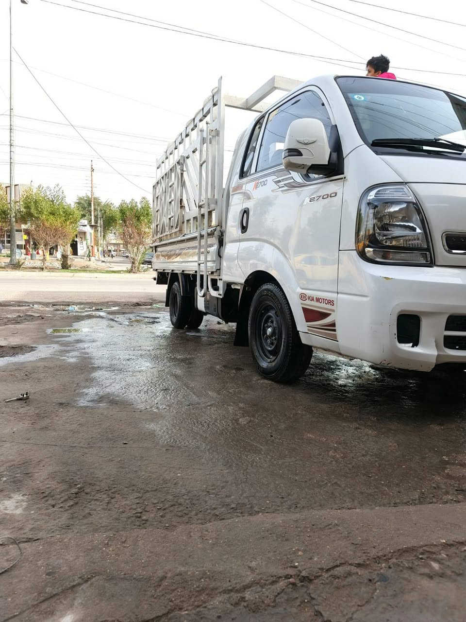 كيا حمل قماره وربع
2700 مكفوله كفاله عامه تبريد تدفئه 
ماشيه 93الف رقم بغداد تحويل ثاني يوم 
مكاني الحسينيه مال الراشديه 
سعره 135
***********
