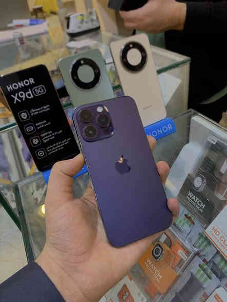 السلام عليكم
13 برو ماكس
باكيته وياه
اللون ذهبي
256
بطارية 97
جهاز فول نظافة بلادي وتر

سعرة 715 الف  

……….

14 برو ماكس
256
بطاريه 80 
دبل شريحة !!
الجهاز فول نظافة مستبدل ظهر فقط!!

سعرة 725 الف

………

13 برو ماكس
اللون اسود 
ذاكرة 256
بطارية 93
جهاز بلادي وتر بروف !!

سعرة 700 الف

…….
12 برو ماكس 
ذاكرة 256
بطارية 82
الجهاز بلادي 
الظهر بي فطور ومغلف !!

سعرة 400 الف 

…….
14 عادي
ذاكرة 128
e sim شريحة الكترونية
بطارية 89
الجهاز فول نظافه 

سعرة 385 الف 
…….

رمادي شارع السينما قرب مكتبة بغداد 

مصطفى الراوي // ***********
