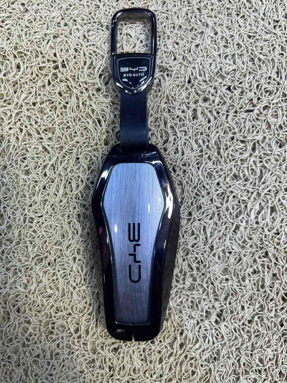 بصمة BYD كاربون فايبر متوفر 6 الوان مع الكارات متوفر 6 الوان ايضا ( السعر ٢٥ الف كفر بصمة مع الكارت كفر بصمة وحده يكون سعره ١٥ الف ) للحجز والاستفسار الاتصال على رقم ***********
