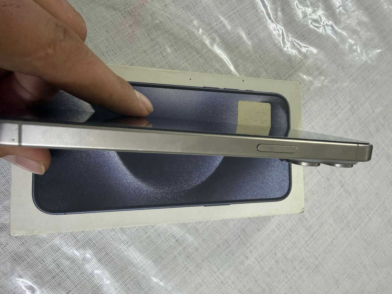 للبيع أيفون 15 برو ماكس ذاكرة 256 بطارية 86 النضافه 100 السعر مليون و 80 مكان نجف ***********
