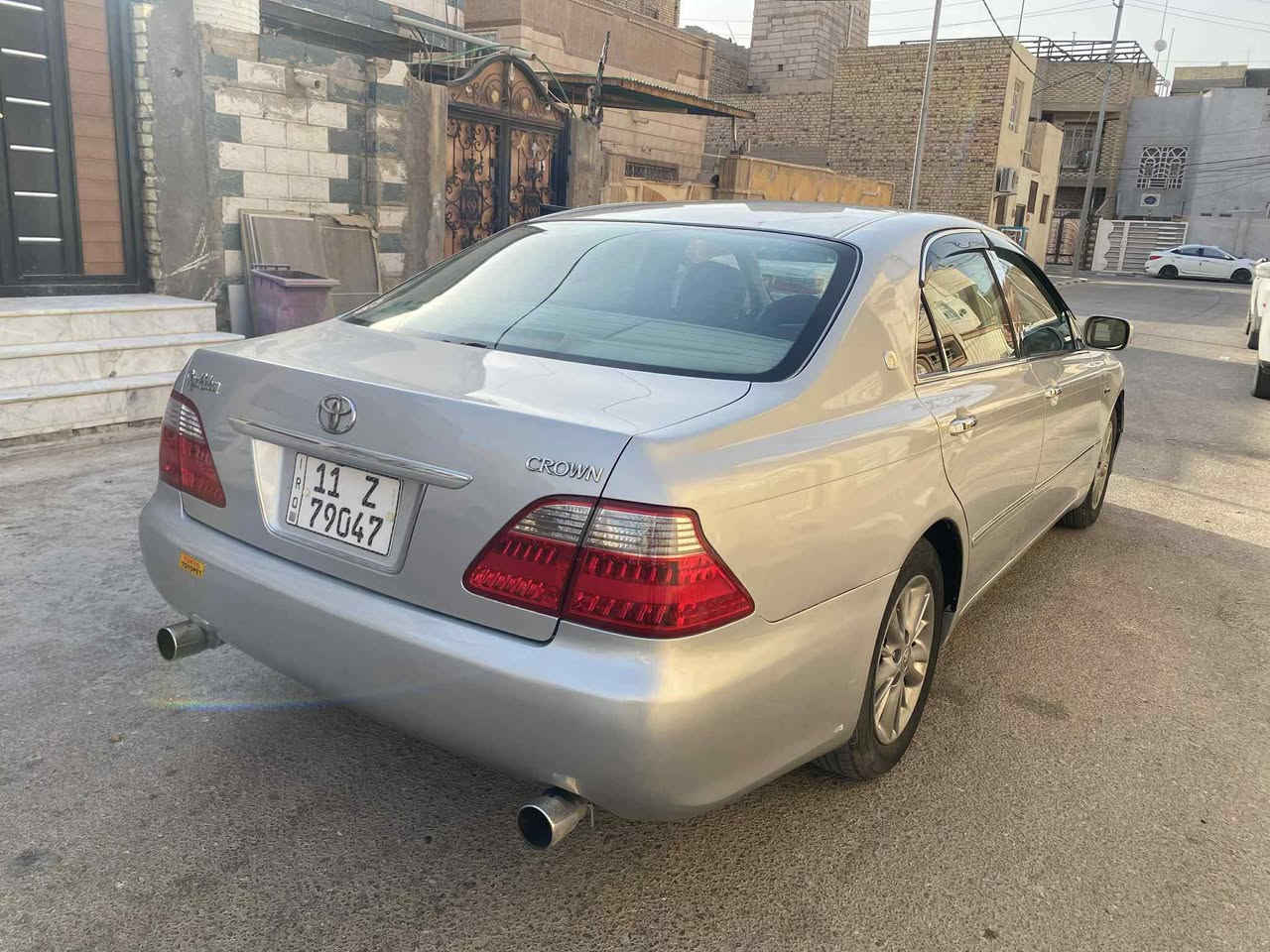 ً
السلام عليكم 
شاهينه 2004 
رقم بغداد دولي قرار 48 مداور ثاني يوم 
مكفوله من الكص والضربه القويه 
مكينه تبريد تخم تاير باتري كله جديد 
شاصي 80 
كشنات جلد 
بصمه 
السعر 135 وبيها مجال للشراي 
رجاءاً الموشراي لايكسر بالسعر 
بيع فقط بدون مراوس 
مكان السياره النجف الأشرف
***********
