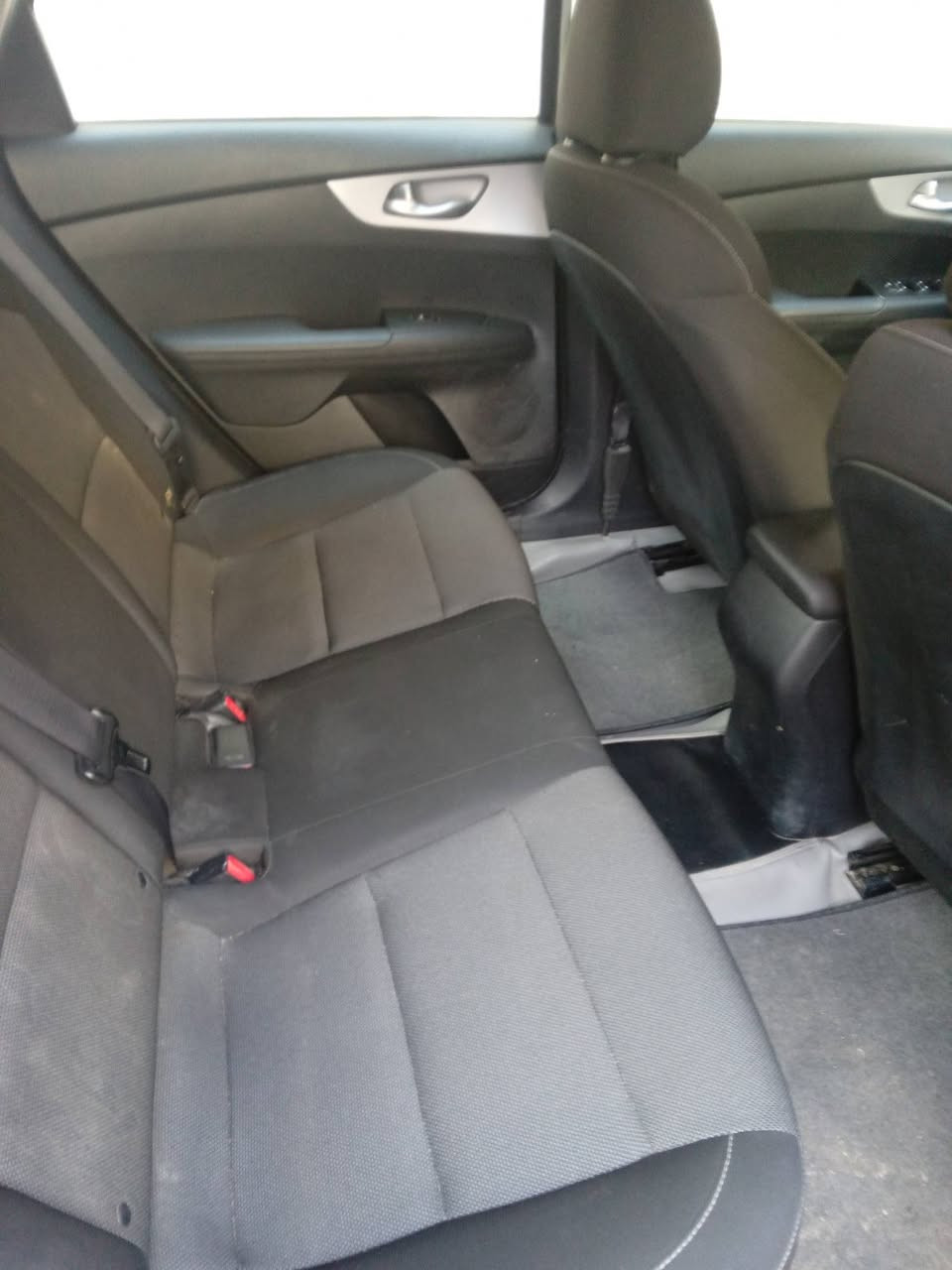 السلام عليكم كيا فورتي موديل٢٠٢٤السيارة ليبل واحد تحديد مسار كامرة دوارةماشيه ٢٤ الف مكينة وكيرمكفولات تخم تاير صدر شركة مكان السيارة بغداد الكمالية السعر ١٥٥ وبيه مجال للإستفسار الاتصال على الرقم ***********حادث جاملغ خلفي شطح بدون دواخل
