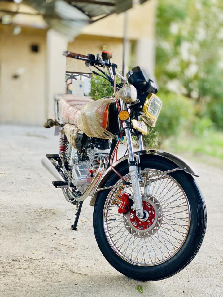 السلام عليكم تايكر 2025 اوراق وكيل لو برتقالي صار شهر من طالعه من الوكيل سويجات 2 بصمات2  صفاره انذار مكفوله حتى من الشحط كير مكينه شاشا ام بي ثري عمبار كلج وبريك اول تبديله دهن الها السعر 775 وبيها مجال للاستفسار اتصل ***********
