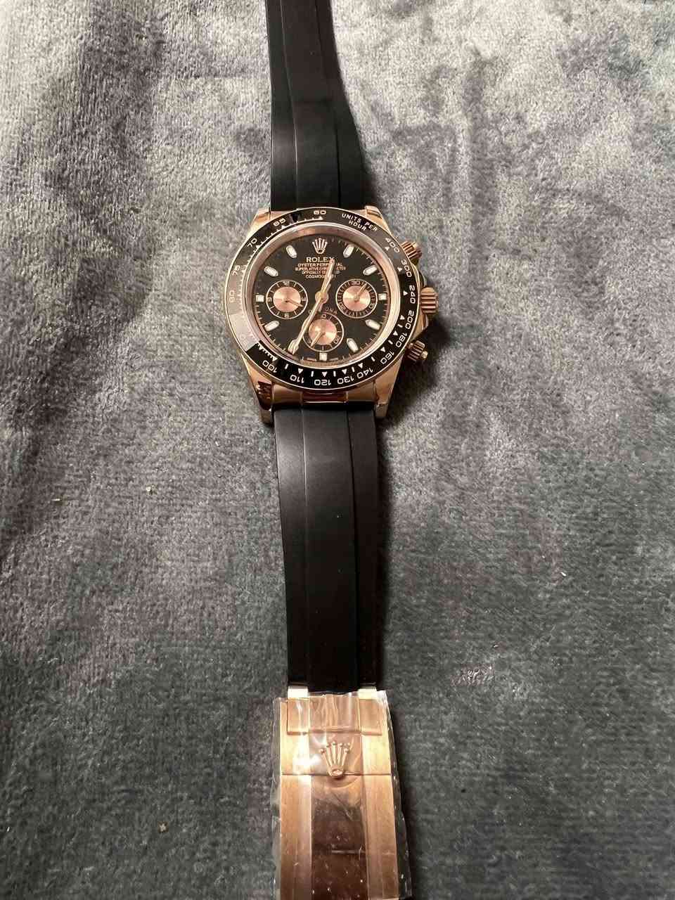 ساعات رولكس اوتو كلهن 10 قطع ابيع شلع كلها قطع حلوة تعال خاص ودلل***********
