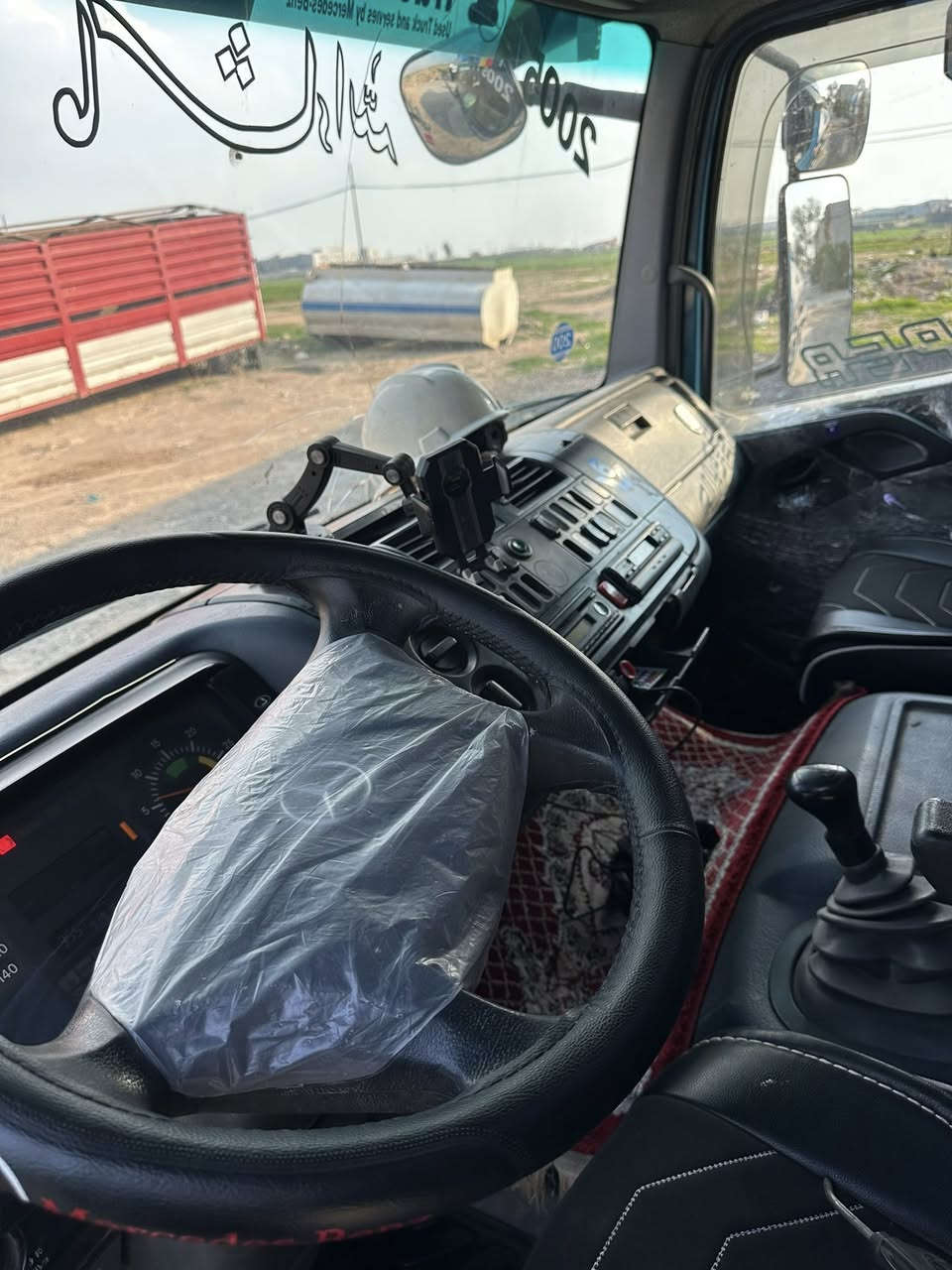 اتيكو تانكر للبيع سياره فول فول مواسه فات تاخم  تا يرات جديد موديل ٢٠٠٣سته سلند ر V6. ***********
