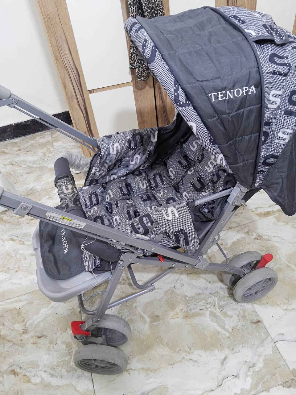 أغراض للبيع


**إذا كنت صاحب هذا الإعلان وتريد حذفه لأي سبب، رجاءا أرسل رسالة إلى الدعم الفني**