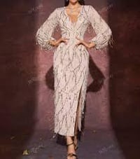 مقاس ٤٠ • ملابس