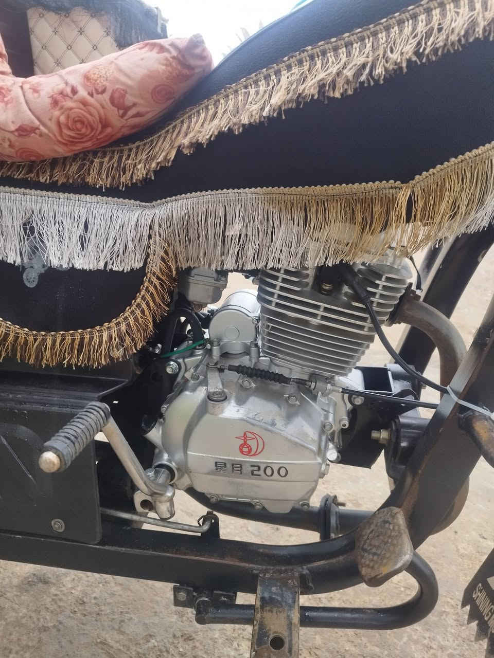 موديل 21 فحل عالي قلاب كله جديد ماطور مابي نقص برغي تخم تاير مكينه جديده 200 كهربئيات كله شغالة وراق كاملةة السعر 1750،بيه مجال قليل
ديالئ الخالص
***********
