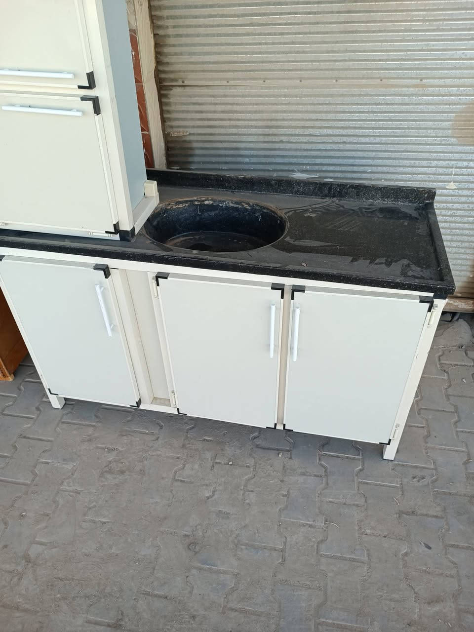 بوفيه للبيع حجم كبير جديده السعر 225 وبيها مجال للشراي
وكاونتر سنگ كامل جديد السعر 150 وبي مجال للشراي
مكان بابل مسيب حي العسكري 
شراي اتصل ودلل ***********

