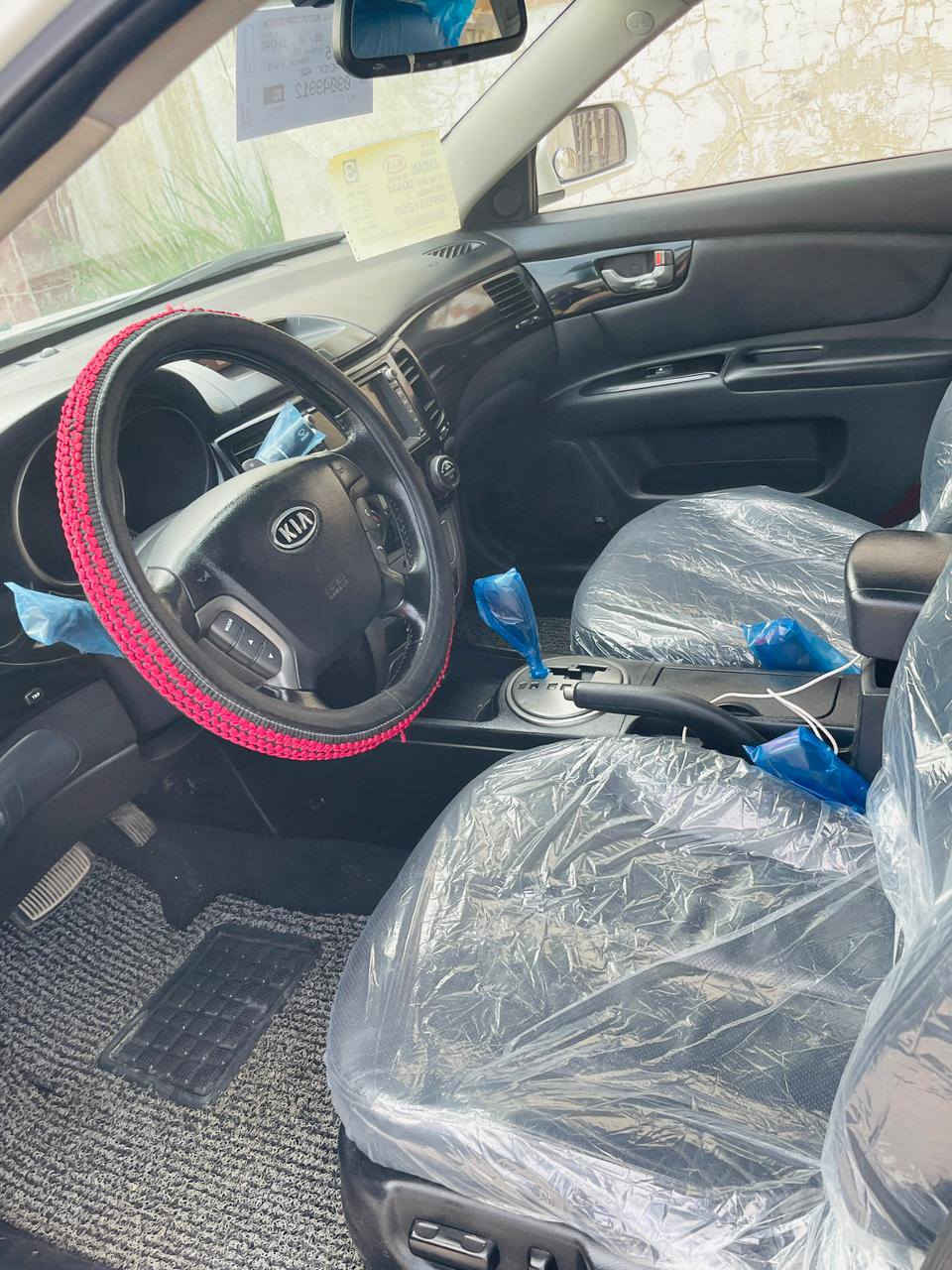 السلام عليكم ورحمه الله وبركاته
اوبتيما 2010 كارتون مكينه 2000 دوش
ادوات ادوات
كصة جنطه
دخول جديد زيرو ماماشي بلعراق
متوم بغداد على رقم الشاصي
وكاله بـ اسم المشتري
* كير مكينه شرط كارتون
* كشنات جلد
* حساسات خلفيه 
* مري شفط
* تحكم ستيرن
* تبريد ثلج
* حداديه 100%
* تخم تاير كرتون
سياره مال جناي ماناقصه برغي شرط
الــسعــر 50ابيه مجال حك الجيه 
المـــڪـان ذي قار 
الاتصال/// ***********
