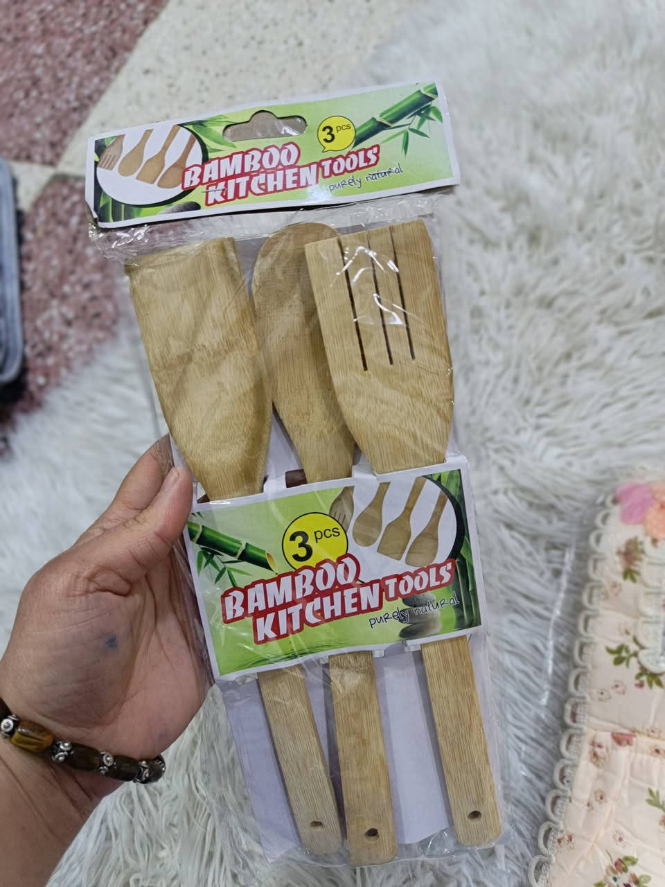 حاجه ألف 
ياله حبايب رفعولي منشور اليوم افوز اثنين حلوات بمكياج 
@إشارة


**إذا كنت صاحب هذا الإعلان وتريد حذفه لأي سبب، رجاءا أرسل رسالة إلى الدعم الفني**