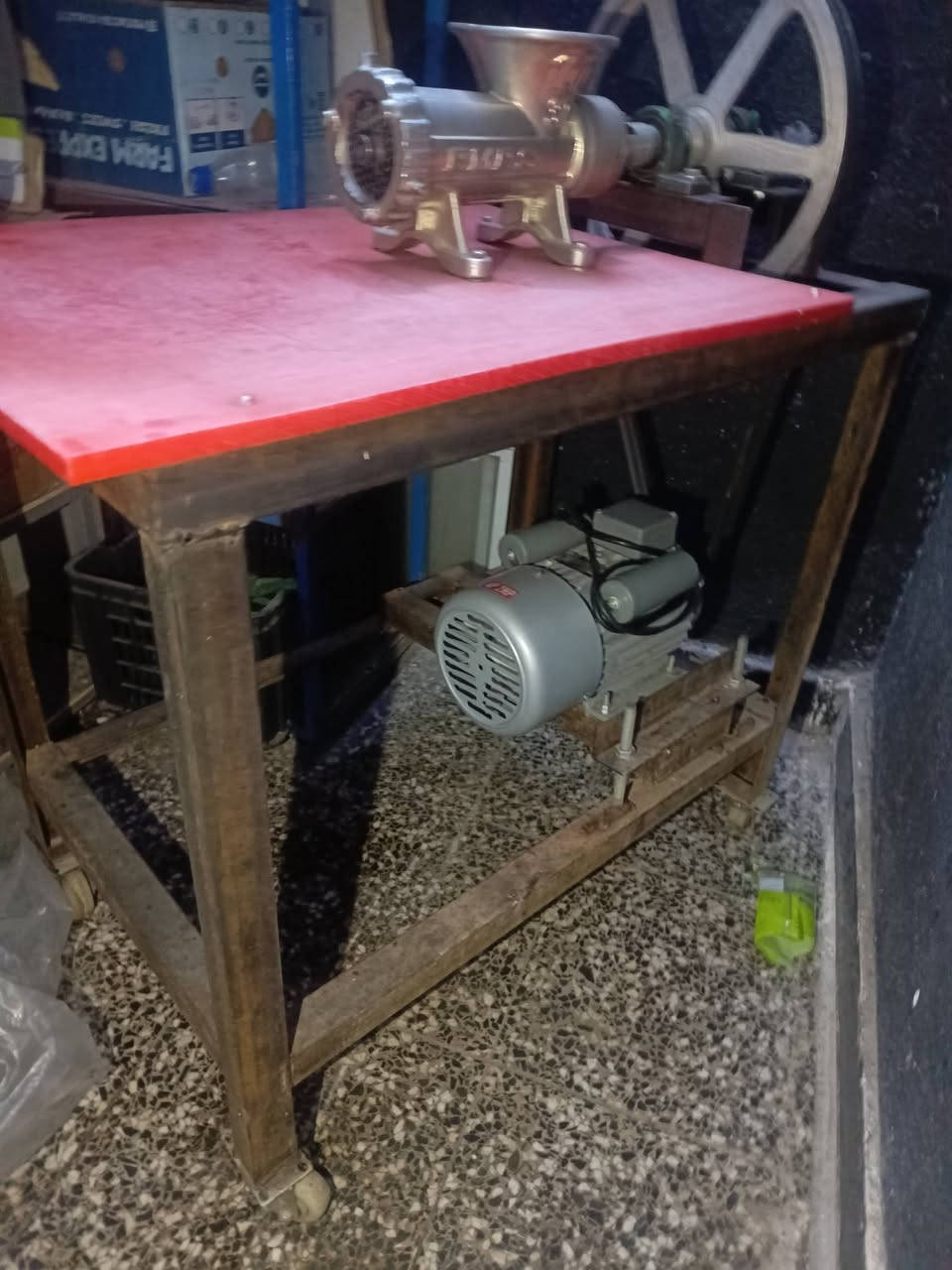 مثرامة لحم نظافة 90بالمية
للبيع التفاصيل عالوتساب ***********
بغداد الحسينيه مدخل شارع أبو سمير
