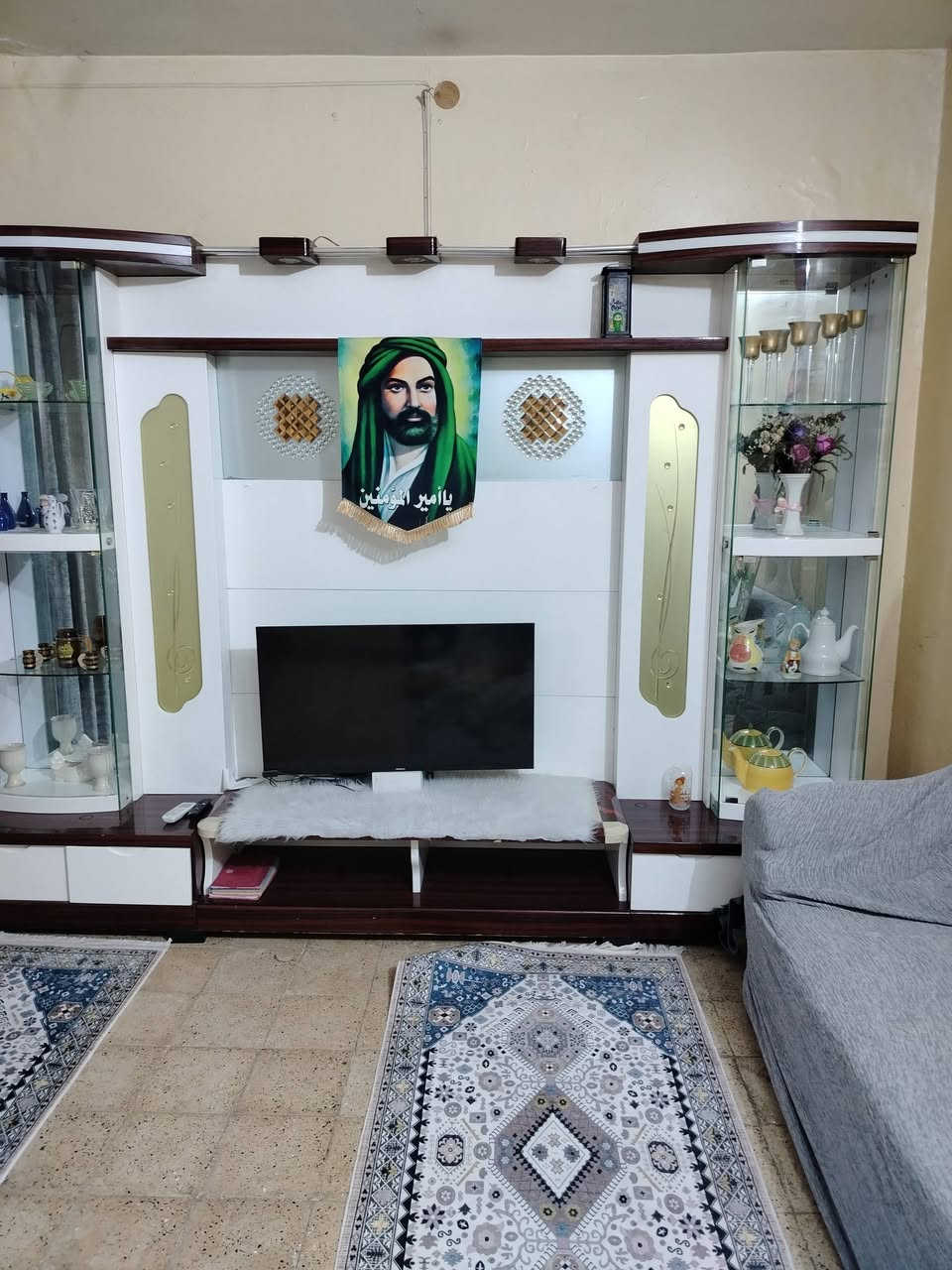 معرض للبيع السعر 600وبي مجال اتصل على الرقم ***********

