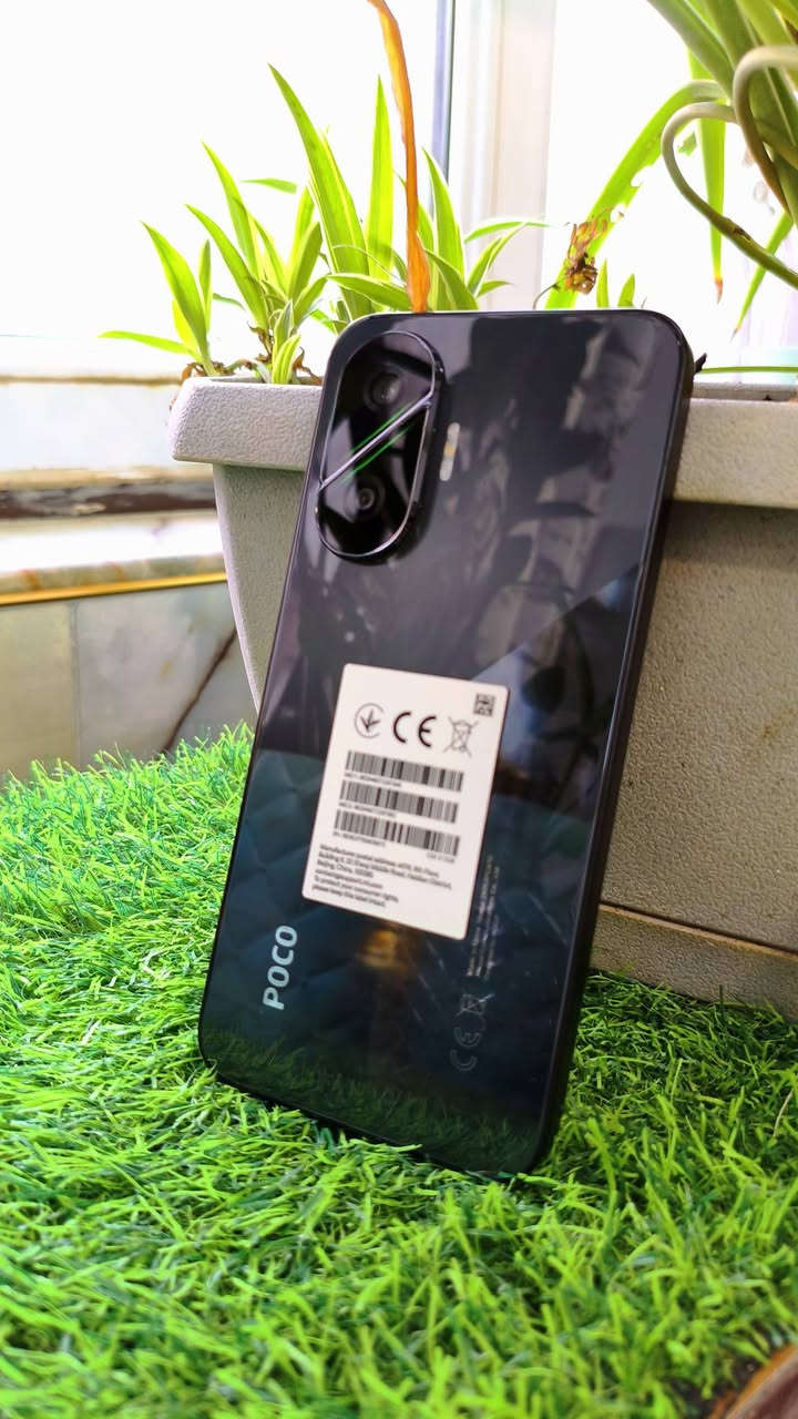 Poco F7 512GB 24GB RAM
ملحقات كاملة مكفول نظافة كدامك بالضور بيع فقط السعر ٤٩٠ توصيل موجود كل المحافظات 
***********

