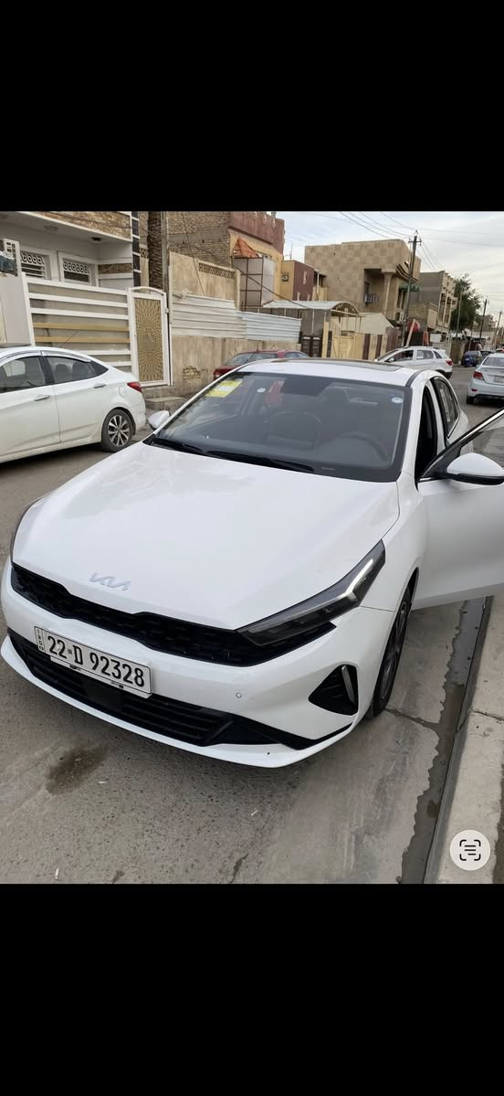 السلام عليكم للبيع K3 2024  مكفولة كفاله عامه حته من البارد والشخط السياره فول مواصفات فتحة وبصمة وحساسات امامي خلفي وفتح الصندوق عند الاقتراب وكشنات جلد ودخول ذكي وترحيب ومري شفط السياره جاهزه وجديدة السعر 146 
عنواني بغداد حي الاعلام او الكرادة ***********
