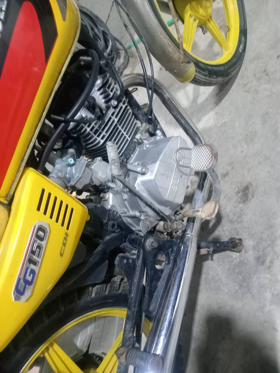 سلام عليكم دراجه للبيع موديل 2021 مكان الشراع السعر قيم بل يحبه الله الستفسار ***********
