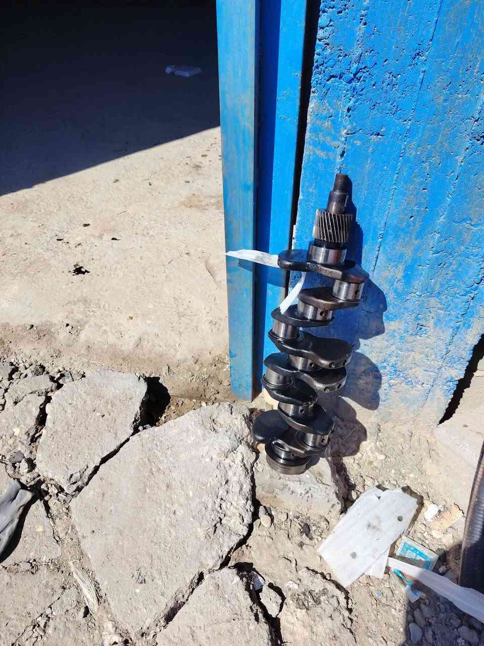 سلام عليكم ورحمة الله وبركاتة عندي كرنك مال سيار كنتر للبيع استفسار خاص مفتوح***********.
