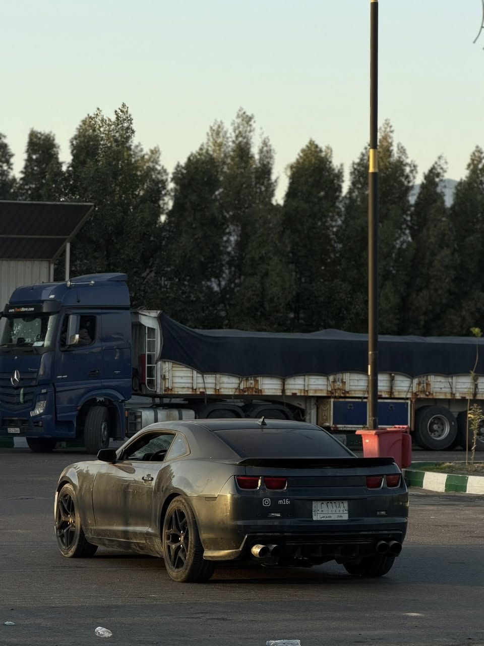 سلام عليكم اخوان للبيع كمارو 2ss مزوده سياره صرفت عليهه كلش هوايه بس توازيت عله ضرف واريد ابيع
 سياره 2012  
مكينه جديده توهه مشدوده كام شوته هدرز اكس بايب كزوز كامل اكتف اويل بم ميلنك ادبتر ثروتل وعليهه بعد هوايه غراض 
مواصفات فتحه جلد تحكمات كامره بلاديه حساسات وباقي المواصفات المعروفه 
السياره بيهه كم نقص بسيط يعني ترتيبات فقط 
بنيد ZL1 ودعاميه جديده توني شادهن بس ينصبغن 
رقم بغداد مشروع وطني 
والسعر كلش مناسب مستعجل عالبيع 
مكاني بغداد حي الجامعه ***********
اخوان بس الشراي يتصل   
نزلت صورهه قبل وهسه السياره بيهه كم نقص ارجع واكول 
بس الشراي واليعرفلهن يخابرني اخوان واسف عالاطاله
