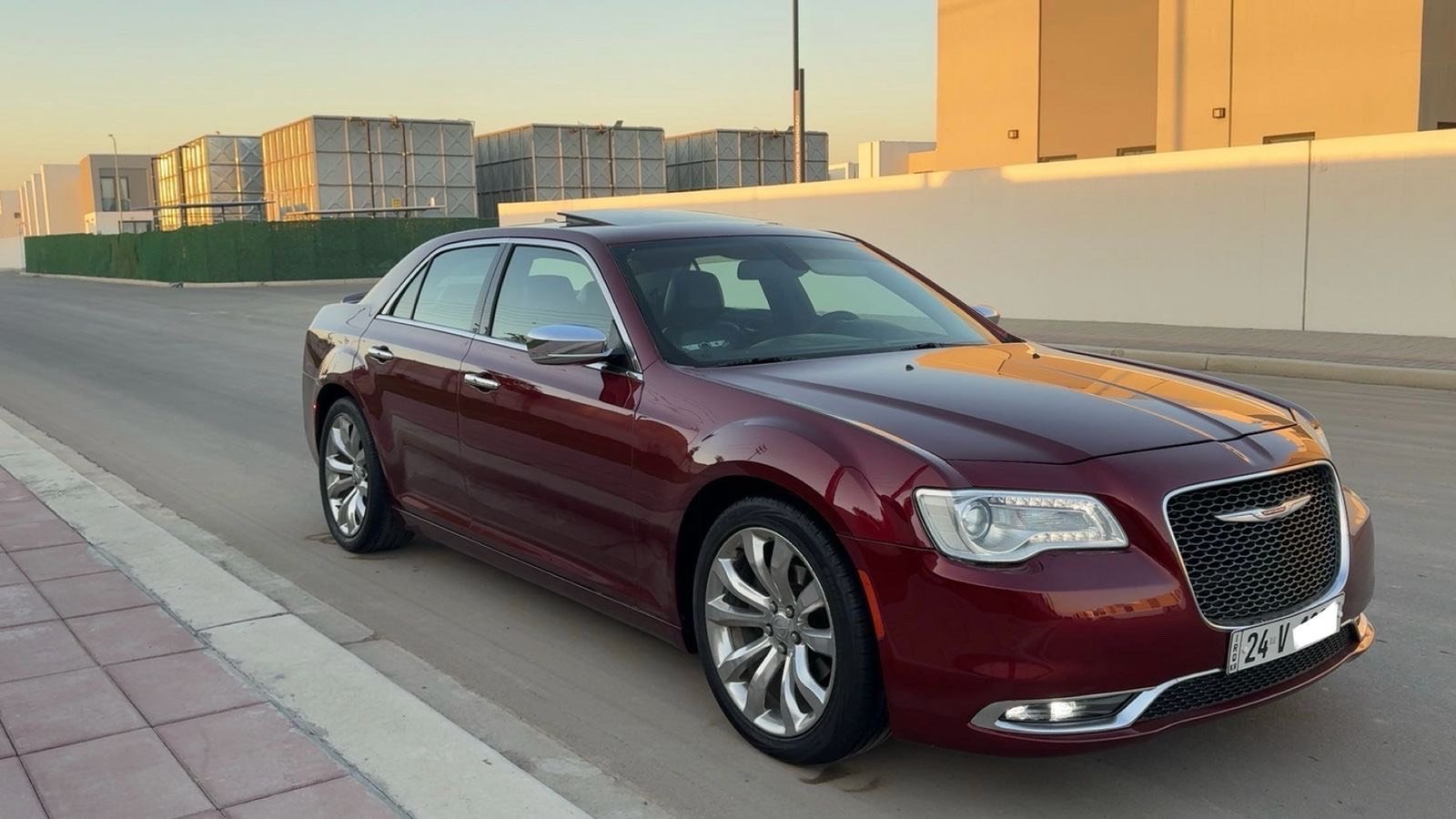 السلام عليكم..
كرايسلر اوباما 2017 كلين تايتل بدون صبغ بدون بارد ماعدا الدعاميه الاماميه اني صبغتها وصورها قبل الصبغ موجوده وبيه رصعه بالهلال جاملغ الخلفي 
مواصفات C
بانوراما
كشنات جلد كهرباء 2
كشنات تدفئه تبريد
شاشه ابل كار بلي
برده خلفيه
ستيرن صاج كهرباء 
ميموري خزن
دوسات نيكل
مري قلاب 
فول مواصفات عدا الرادار
السياره جديده بدون اي نقص ماشيه 115 الف ميل باامريكا ماشيه جانت 70 الف ميل رقم دهوك بااسمي رايدها ب 247 $ وبيها مجال مكانها بغداد اليرموك للأستفسار ***********