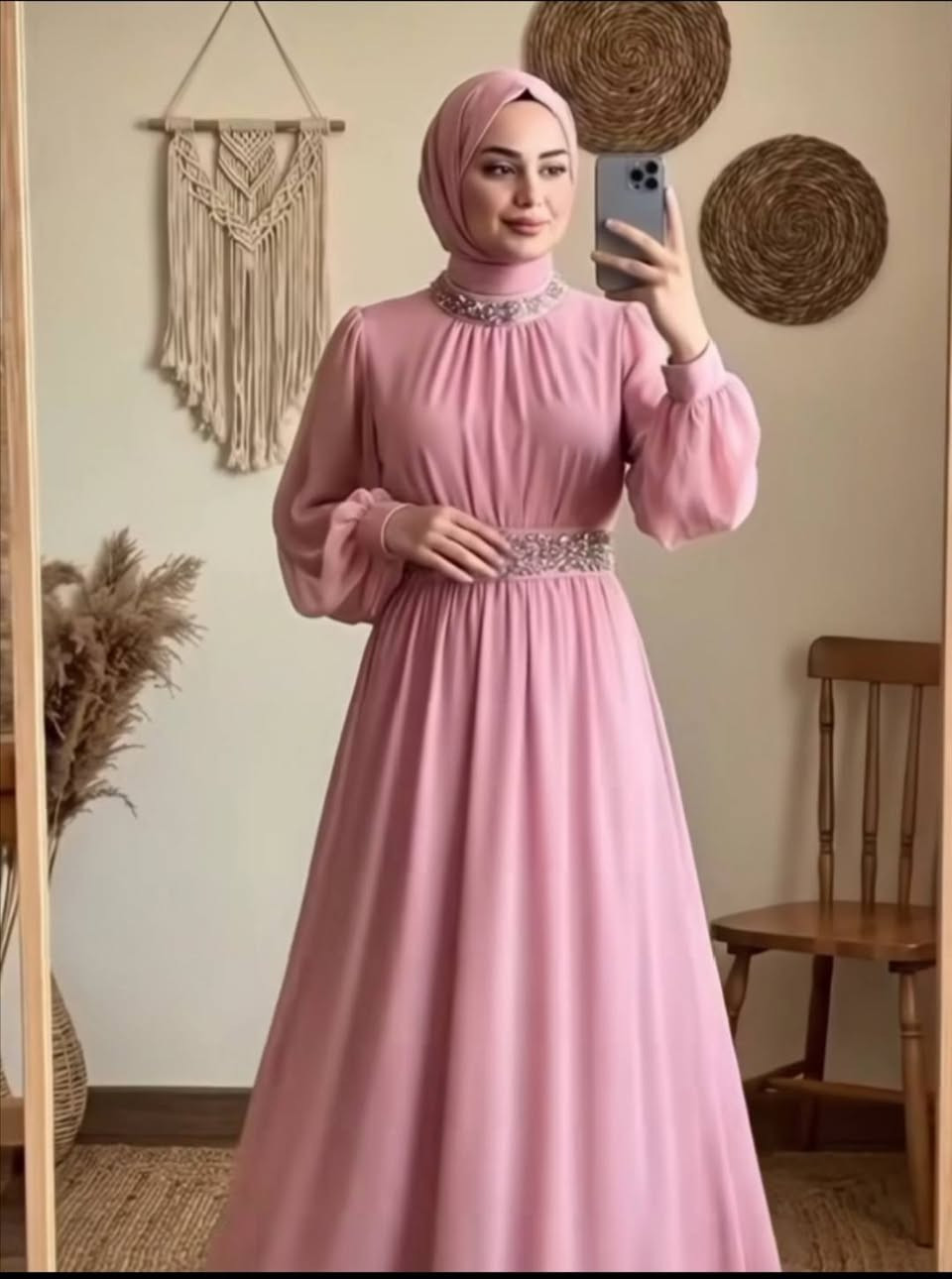السلام عليكم عندي هاي الفساتين ب25ملبوسه بس ساعه او ساعتين فقط


**إذا كنت صاحب هذا الإعلان وتريد حذفه لأي سبب، رجاءا أرسل رسالة إلى الدعم الفني**