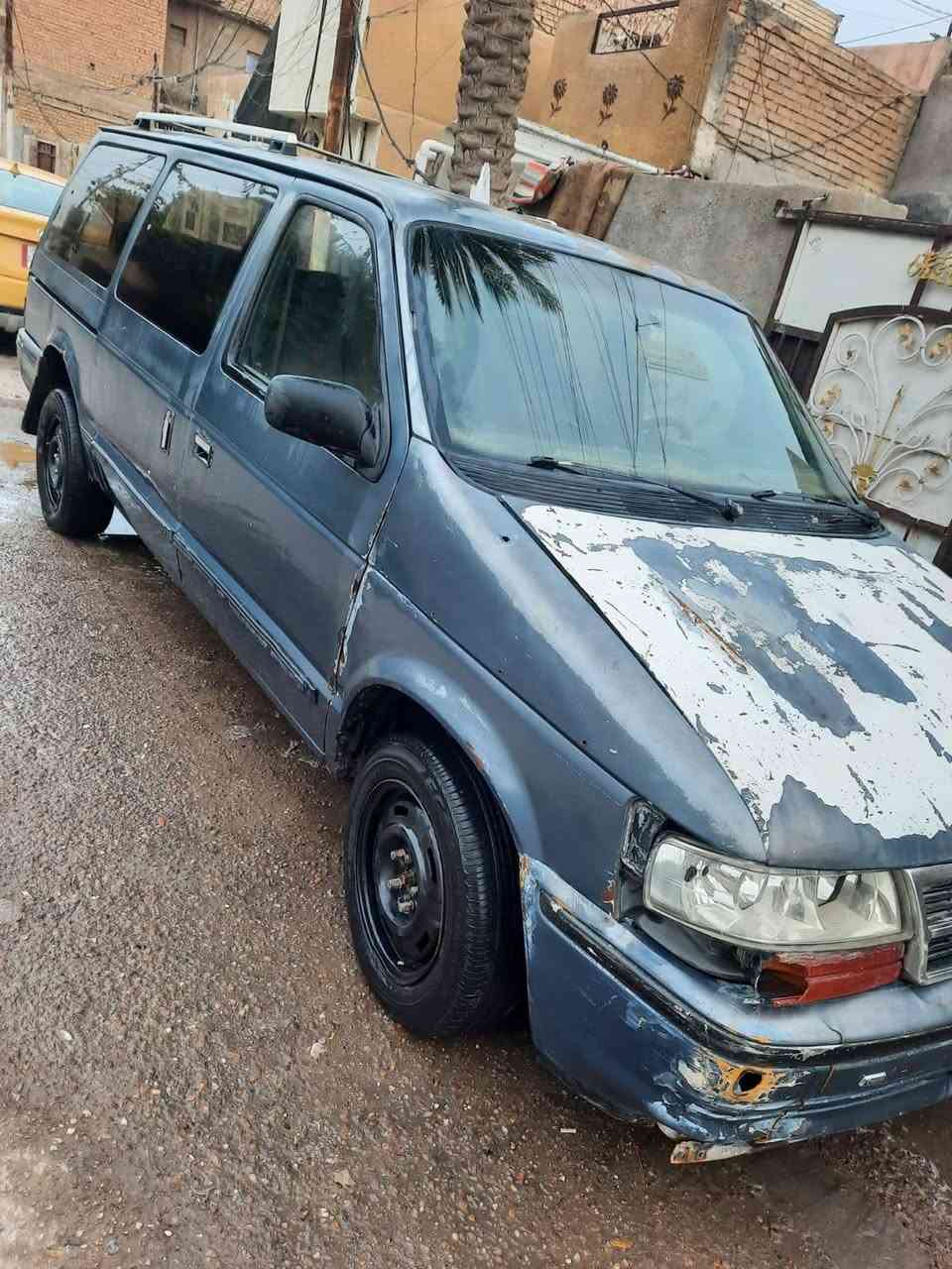 السلام عليكم ورحمة الله وبركاته دوج للبيع الطوله رقم نجف موديل واحد ٩١ راعيه يريد تحويل بل نجف من بغداد نواقص السياره لاستيك ولف ونقص الجامه الخلفيه عليه الجامه الخلفيه وباور ستيرن وهاي كدامك السعر ٢٠ رقم *********** وخادم نخم تأير وباتري جديد ونوزلات وفيت بم جدد
