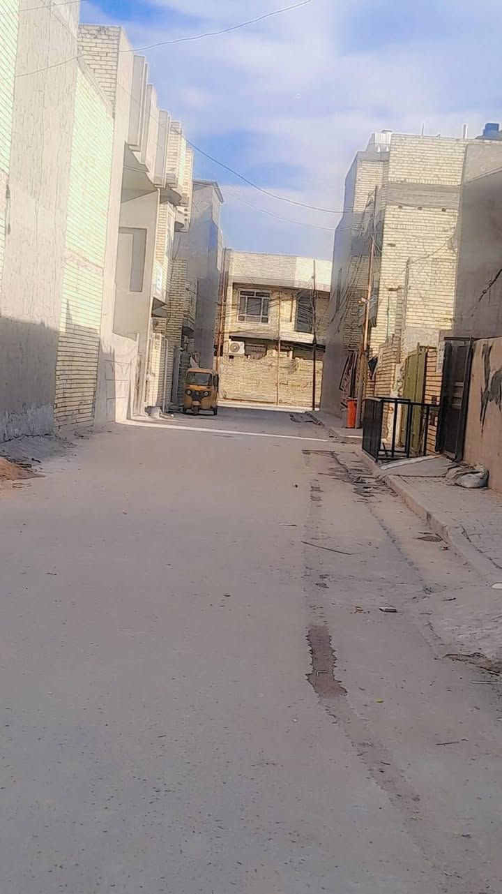 بيت 50 منر 10 × 5
الطابقين 
 الفضيليه  حي السلام مقابل مستشفى الفضيليه 
***********
