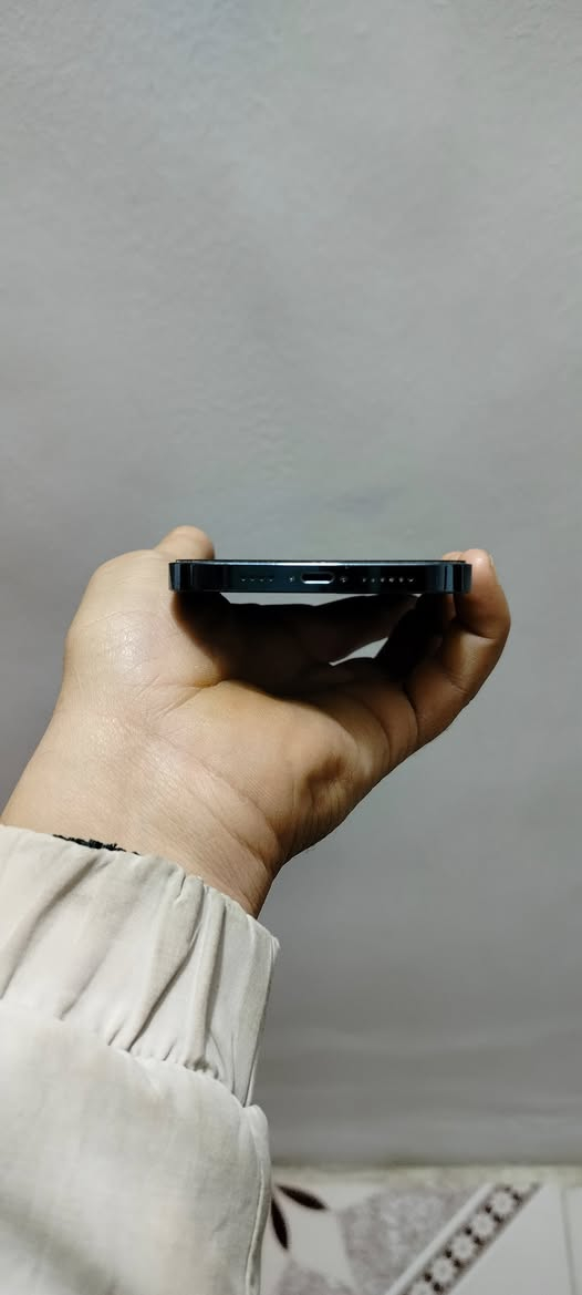 ايفون 12 ابرو ماكس بطاريه 84 ذاكره 256 /ضرر الجهاز بس ضهر جهاز مبدل ضهر اصلي /سعر الجهاز. 500قفل /مو شراي لا تنتصل/للستفسار على رقم ***********
