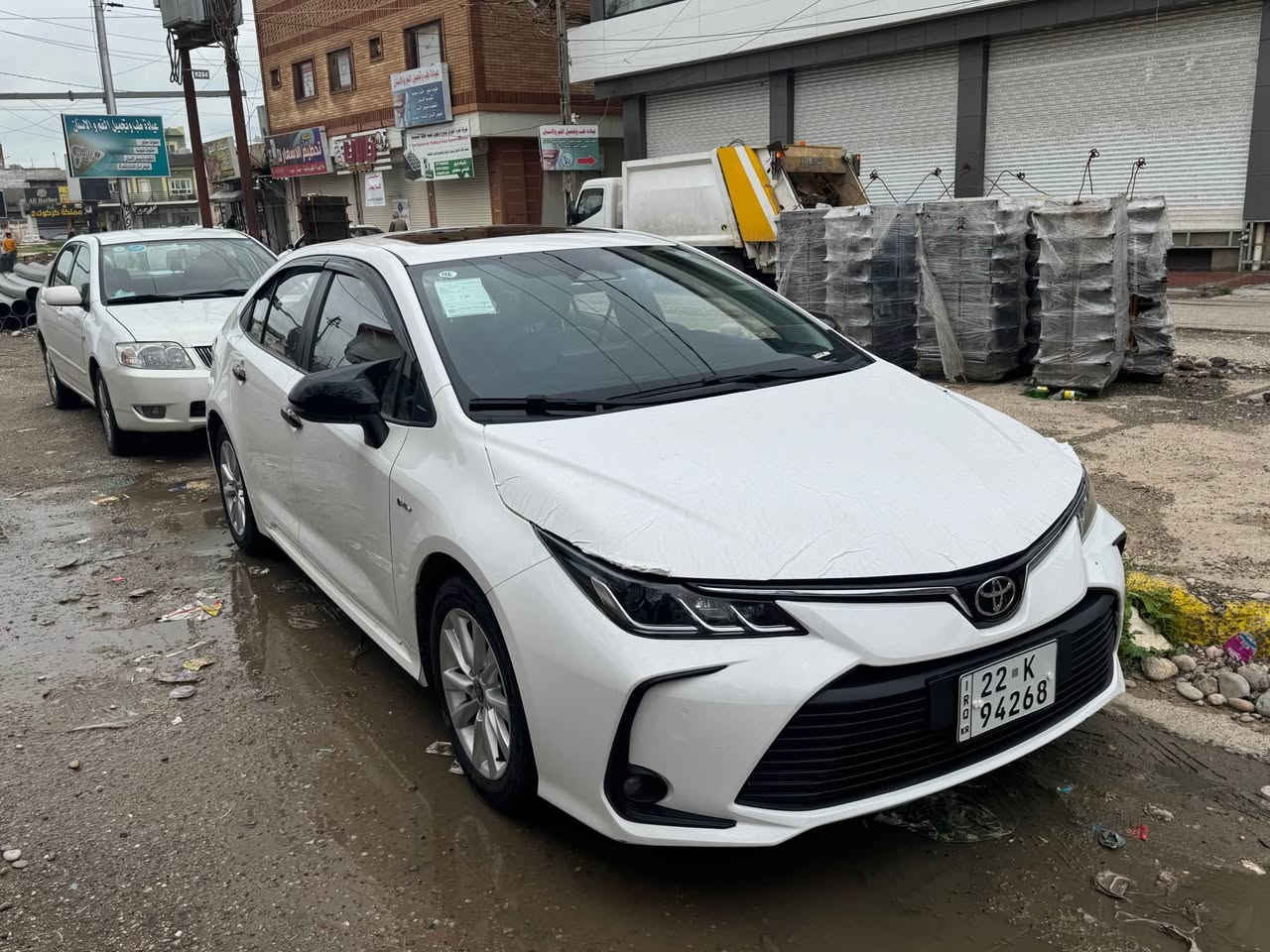 السلام عليكم

للبيع تويوتا كورلا هايبرد او مراوس

رقم اربيل دولي 

موديل 2024 

الشكل الخليجي 

فول مواصفات HEV

سياره جديده بمعنى الكلمه

السعر 149 بيها مجال بسيط

للاتصال ***********

مكان السياره كركوك 

بطاقة بانزين باقيلة اسبوعين يطلع

عداد مسافة مقطوعة(19) الف كركوك, العراق
