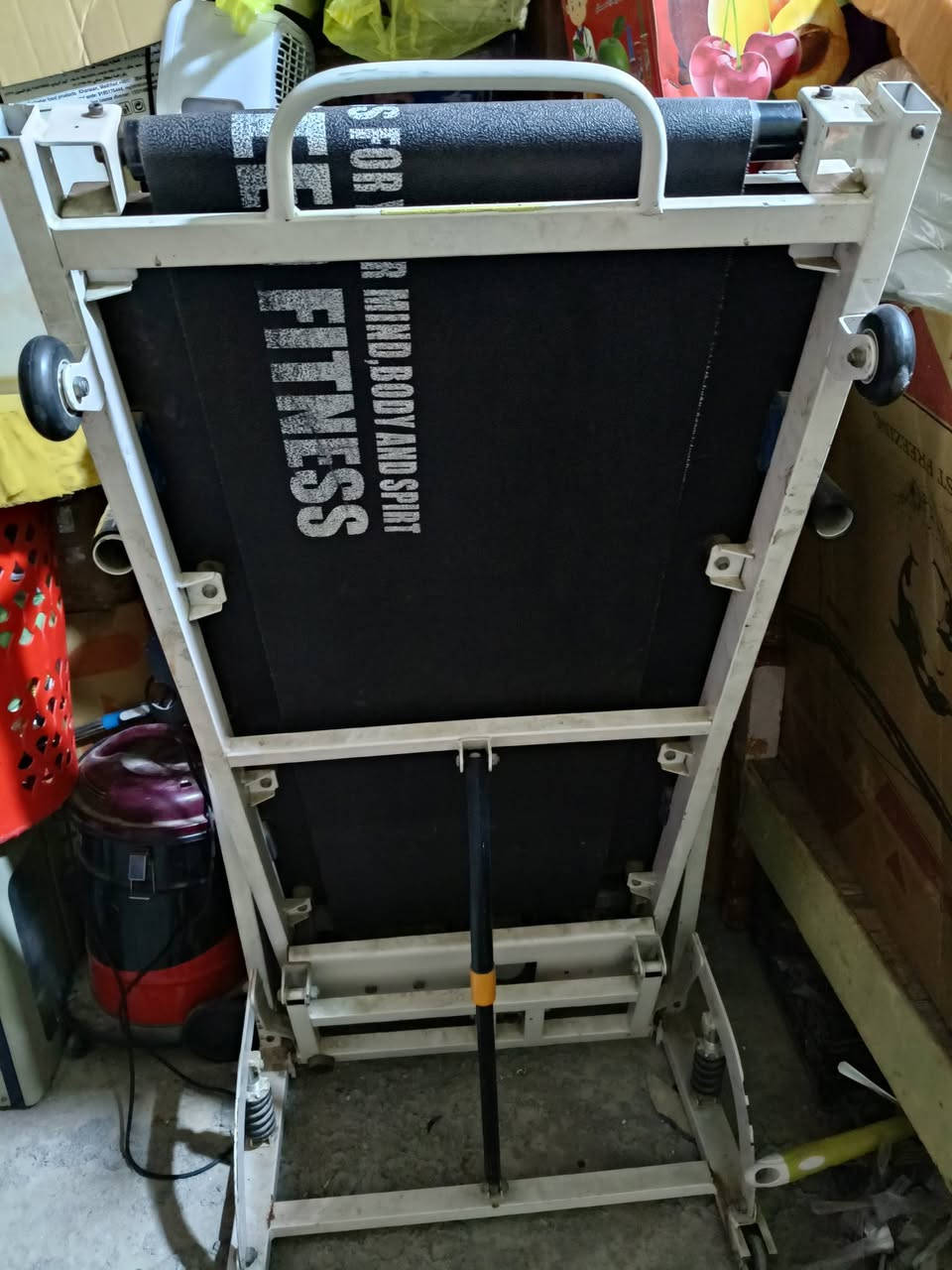 الله يشهد عليه مطلوبه ودابيع الجهاز نضيف وماخذته 450الف جهاز جري دبل ماطور جبلي ماداخل تصليح نهائي السعر 100 التواصل خاص او على الواتساب ***********
