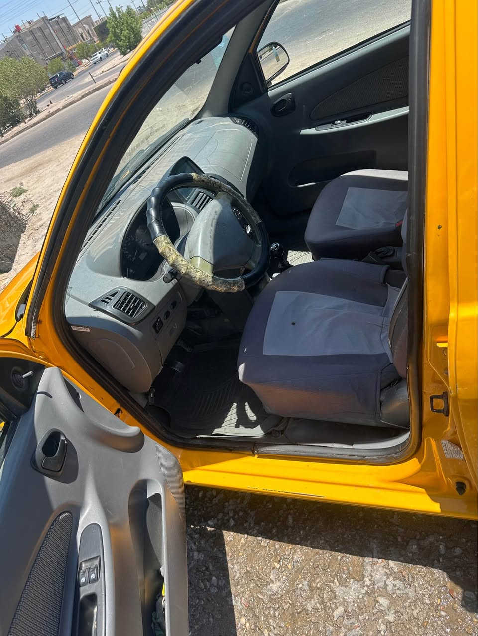 السلام عليكم سيارة طيبة ٢٠١٨ السيارة جاهزة مكفولة من الضربه والتبديل بيها مكانين صبغ فقط حدادية نعمة تبريد ثلج كهربائيات كلها شغالة محرك وكير نعمة محرك بي نفخة من القبق السيارة غرامات مصفرة هيئة مادري شكد عليها على المشتري السيارة حرة وباسم شركة ابن البلد واوراقها جاهزة للتحويل السعر ٣٥ وبيها مجال كلش قليل بيع او مراوس بخصوصي مكاني المشراك الجديد *********** البصرة, العراق
