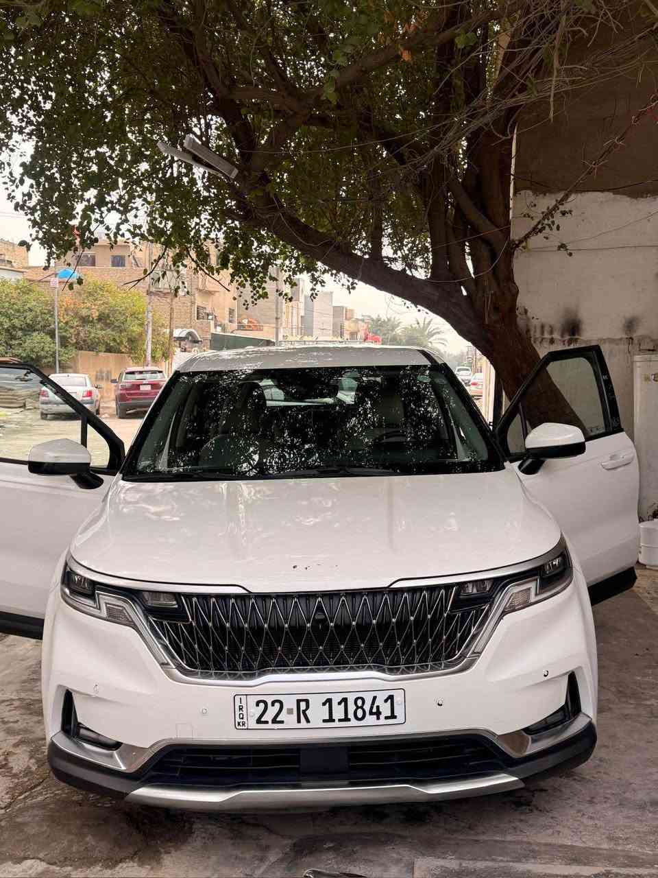 سلام عليكم كرنفال موديل 2023 ماشيه 12الف كيلو سياره يعني بعدهي بحالت وكاله جديده وارد امريكي بدون ارباك بنيد صبغ بدون دواخل 7 راكب vip محرك 3600 تخم تاير جديد صدر جديد محرك وكير كفاله مملعوب بيهن تبريد ثلج سياره مال بيت باسمي ثاني يوم تحويل شاشه كبيره تحكم ستيرن جهتين حساسات كامره  بكاني بغداد سعر 280 رقم*********** بغداد, العراق
