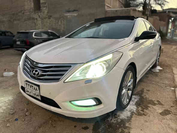 السلام عليكم 
هيونداي ازيرا خليجي للبيع 
الموديل 2012
سعه المحرك 2400
السيارة كفاله ماعدا بارد بهلال الجاملغ خلف السايق
رقم اربيل
السيارة فول مواصفات واحد على واحد
السعر المطلوب 117 ورقة وبيه مجال
انه مكلف بالنشر 
رقم صاحب السياره
***********
