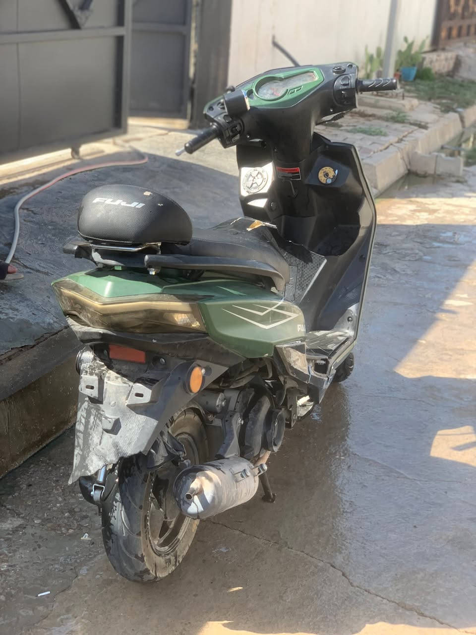 دراجه للبيع دراجه نضيفه نكره سلف كهربائيات شغاله لاصرف لابخار السعر٦٠٠ بيها مجال لشراي رقم***********
