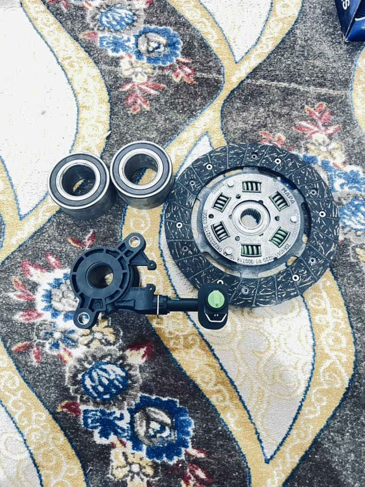 حداديه رينو لودجي 2014 اخر قطع باقيه لتواصل وتساب ***********المكان ناصريه سوق الشيوخ لمعلومه القطع جديده وليس تفصيخ
