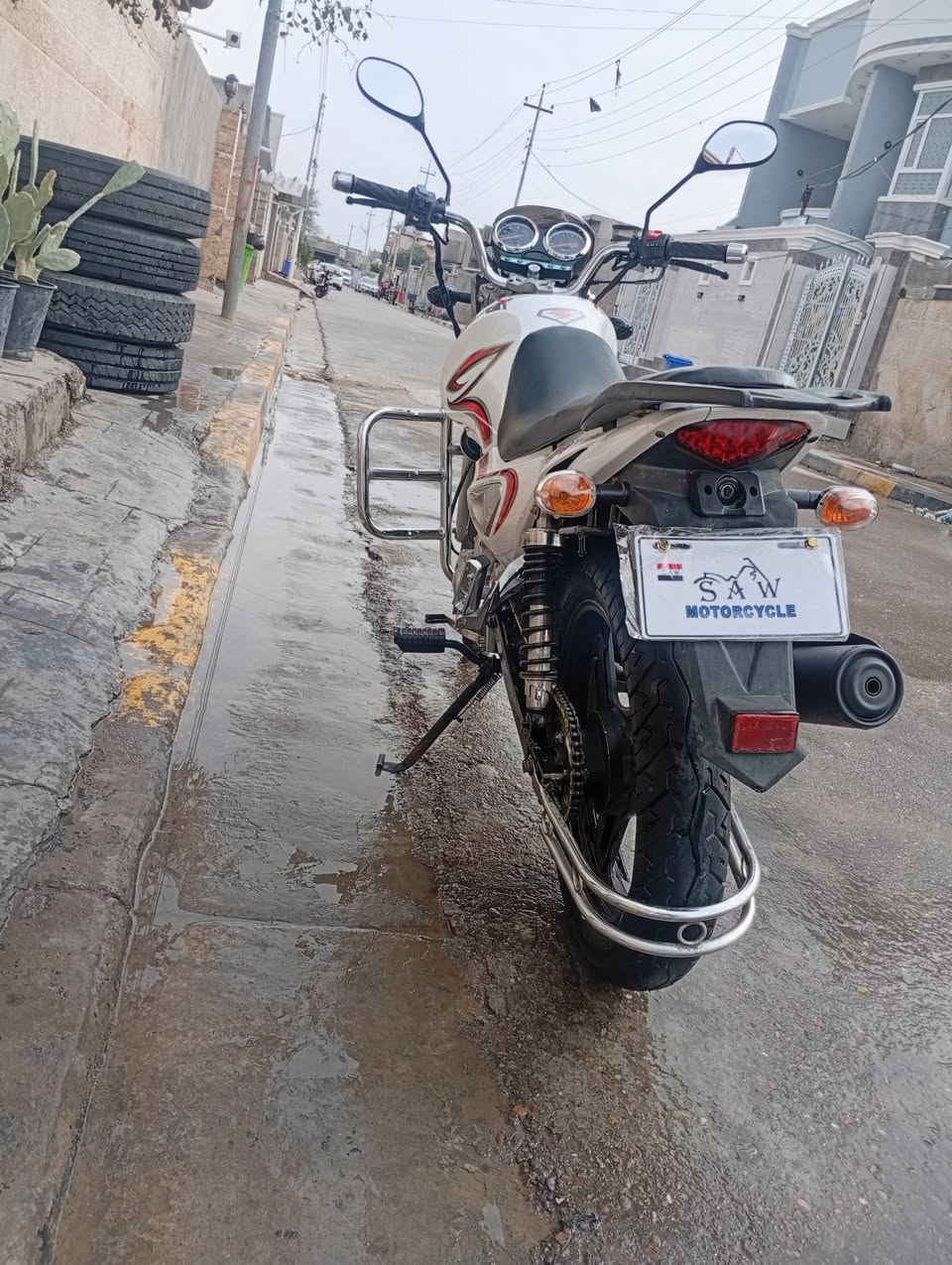 السلام عليكم لبيع سنكي 
2018
دراجه جديده 
كله شغال 
مكان بلد 
مكينه 150
سعر ب750
مو شراي اطلع كبل 
***********
