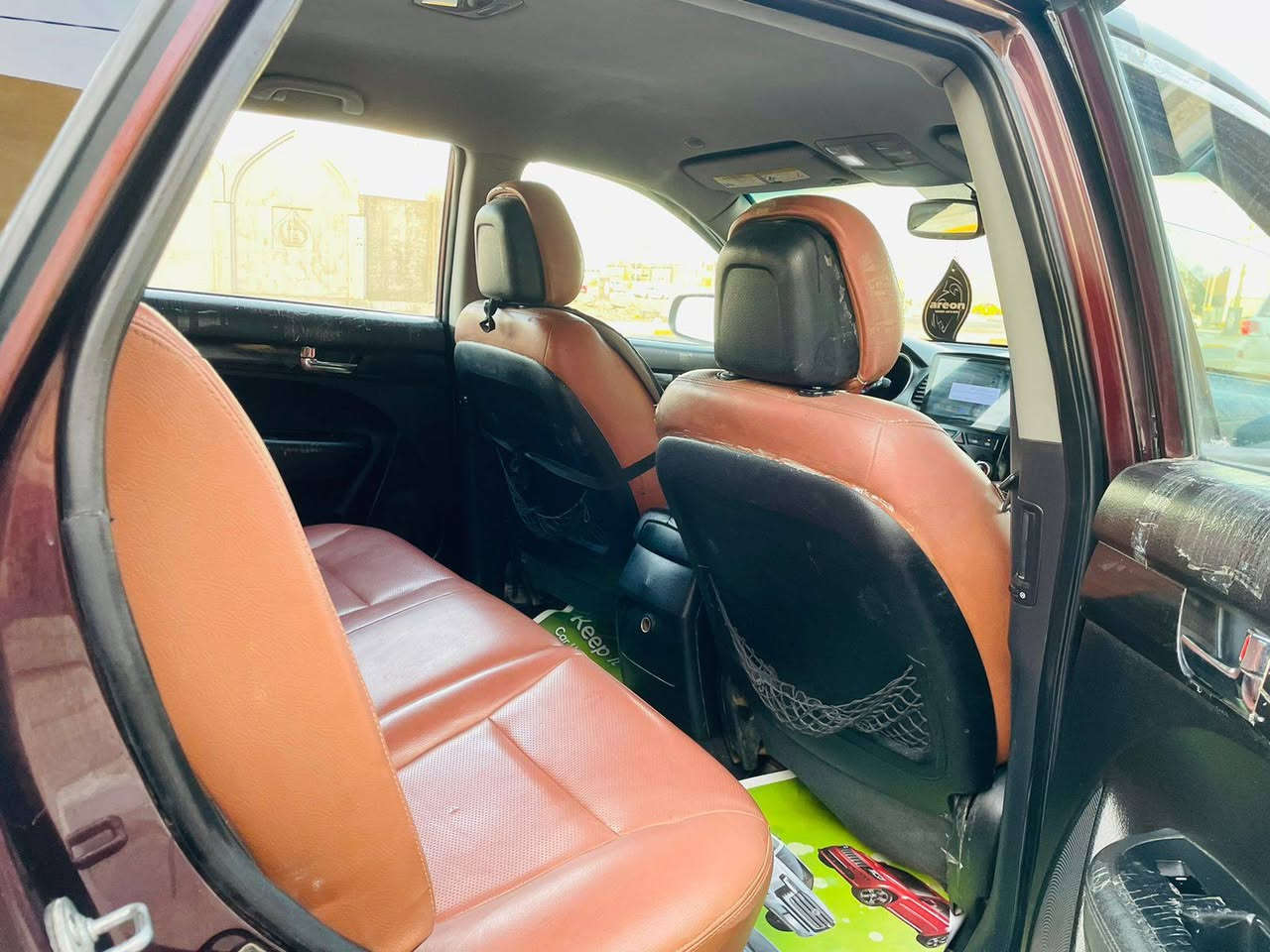 السلام عليكم للبيع كيا سورنتو مديل 2012 وارد امريكي حادثه جاملغ عكس سايق ونص البنيد فقط بدون دوخل والباقي مكفول كله ليبل وحد موصفات تحكم شاشه كامره اشاير بل مري مكينه 2400 سنويه لغاية 27 السياره جديده حيل وجاهزه واي نقص مابيه كير مكينه مكفولات حداديه تخم تاير تدفه تبريد ثلج السعر 120 للاستفسار اكثر الاتصال على *********** مكان السيارة كربلاء مكلف بنشر
