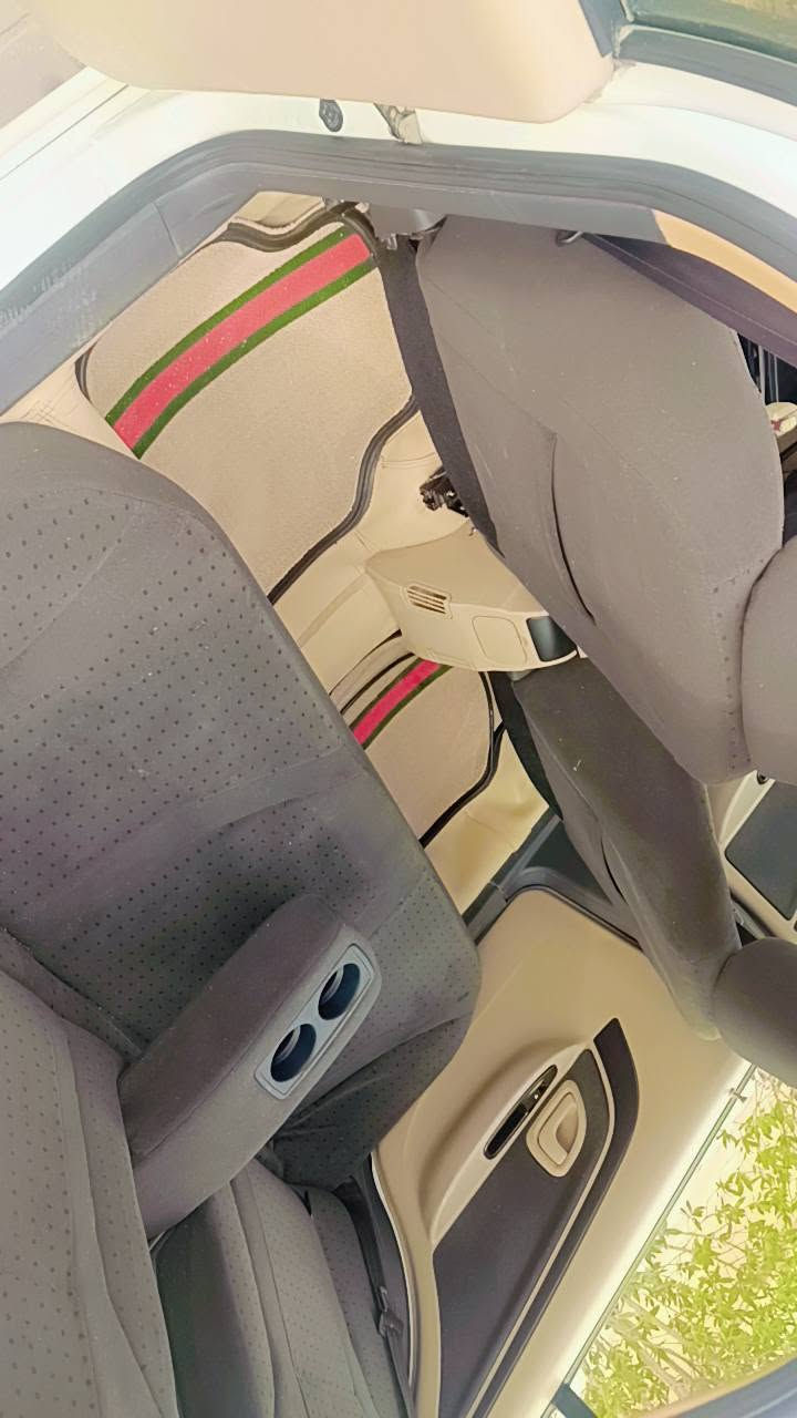 بيجو بارص 23 سياره كفاله عامه ماعده خسفتين كلش زغار بلباب الوره السايق مكينه برغي ممفتوح بيهه حداده تخم تاير تبريد شاشه كامره حساسات سبيرهه منازل سياره جديده اقصاد ستقطاع مباشر رقم بصره السعر 70 بيهه مجال قليل *********** بصره دور الشرطه
