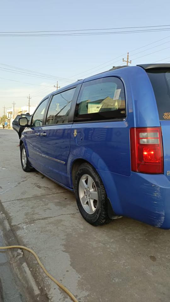 السلام عليكم 
العنوان (.     كركوك.      )🏠
دوج كرفان  sxt )2008)🚙 السعر (.  110$. )💸
محرك جديد شاده (3800) 
كير بالشرط⚙️
كهربائيات بالشرط ⚡️💡 
شاشه بلاديه 📟سماعات مفوله 🎼
منضومة تبريد جديد شاده ❄️
تخم تايرات جديد🛞
باتري جديد 
بيباان كهربائيه 
جنطة كهربائيه
كشنات بلاديه نضيفه
رقم جديد بااسمي  (بغداد) سنويه (2031)
شرط التحويل ( تحويل ثاني يوم )
سياره بلاديه واحلى من الصور 
للااستفسار الاتصال ع الرقم التالي 
(*********** ) غير متواجد عالفيس
