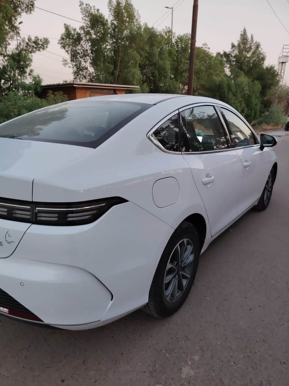 السعر 18:600مليون
🚘 BYD ديستروير5 202

المواصفات:

✅ محرك 1500 سي سي Plug-in Hybrid

ماشيه 27
مكفوله عدة بارد بسيط بل جاملغ الأمامي 

✅ إضاءة LED نهارية

✅ عدسات زينون

✅ كاميرات محيطية 360°

✅ حساسات أمامية وخلفية

✅ دخول ذكي وتشغيل بصمة

✅ شاشة دوارة تدعم Apple CarPlay وAndroid Auto (بحسب الفئة)

✅ عدادات ديجيتال

✅ تحكمات ستيرن

✅ مقاعد جلد

✅تحتوي على فتحة سقف

✅ شاحن لاسلكي

✅ تبريد أوتوماتيك

✅ رادار ونقطة عمياء (بحسب الفئة)

✅ بطارية Blade Battery باعتمادية عالية واقتصادية ممتازة في استهلاك الوقود. (legendmotorsglobal.com⁠￼)

📍 العنوان: بغداد – شهداء لبياع 

📞 للاستفسار:

***********
