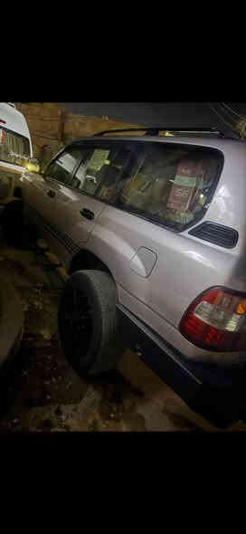 للبيع موديل ١٩٩٩ فول موصفات مكان السياره الحسينيه الراشديه السعر خاص راقم التلفون ***********
