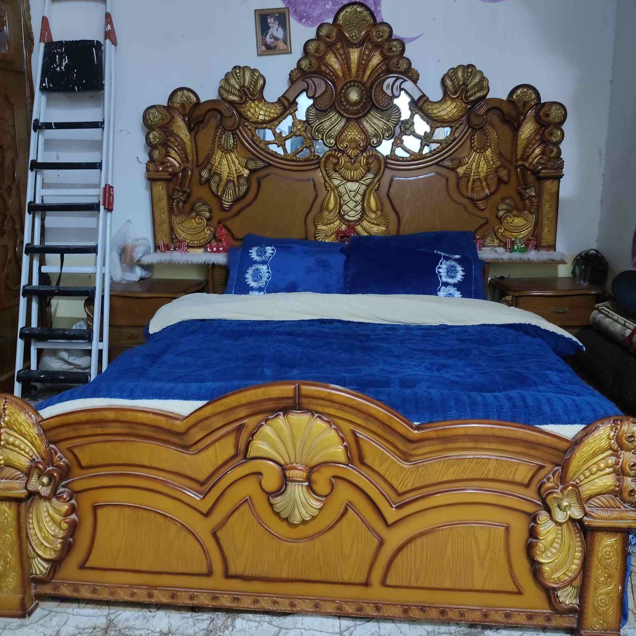 السلام عليكم غرفة نوم للبيع السعر 750كربلاء خلف جامعة العميد ***********
