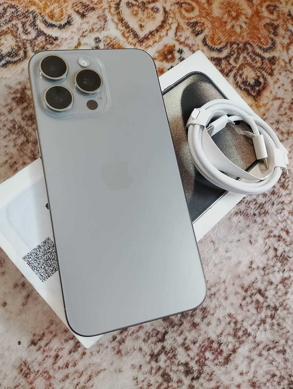 سلام عليكم
ايفون 15 برو ماكس ذاكرا 256 بطاريه 88
لا مفتوح ولا مصلح ولا بي شي نضافه فول
سعر مليون 150  بي مجال بسيط 
***********
