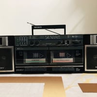 مسجل. سوني راديو اربع موجات وكاسيتين  مع خاصية التسجيل السريع وسحب الر...