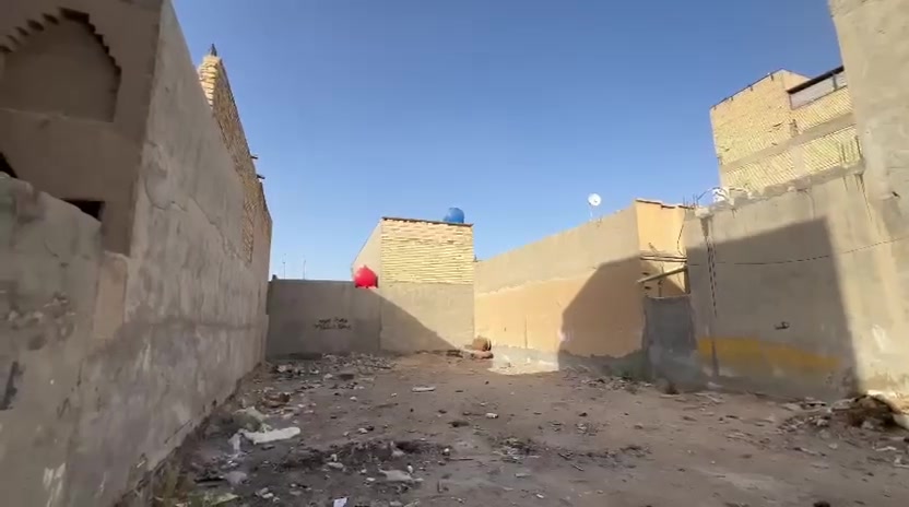 كربلاء المقدسة بيت للبيع حي العسكري
مطلوب اسكان 
المساحة /165
غرفه /4
صاله 
استقبال 
مطبخ 
حمامات 
كراج 
عكاده
السعر 80
مطلوب إسكان 50
‭***********
