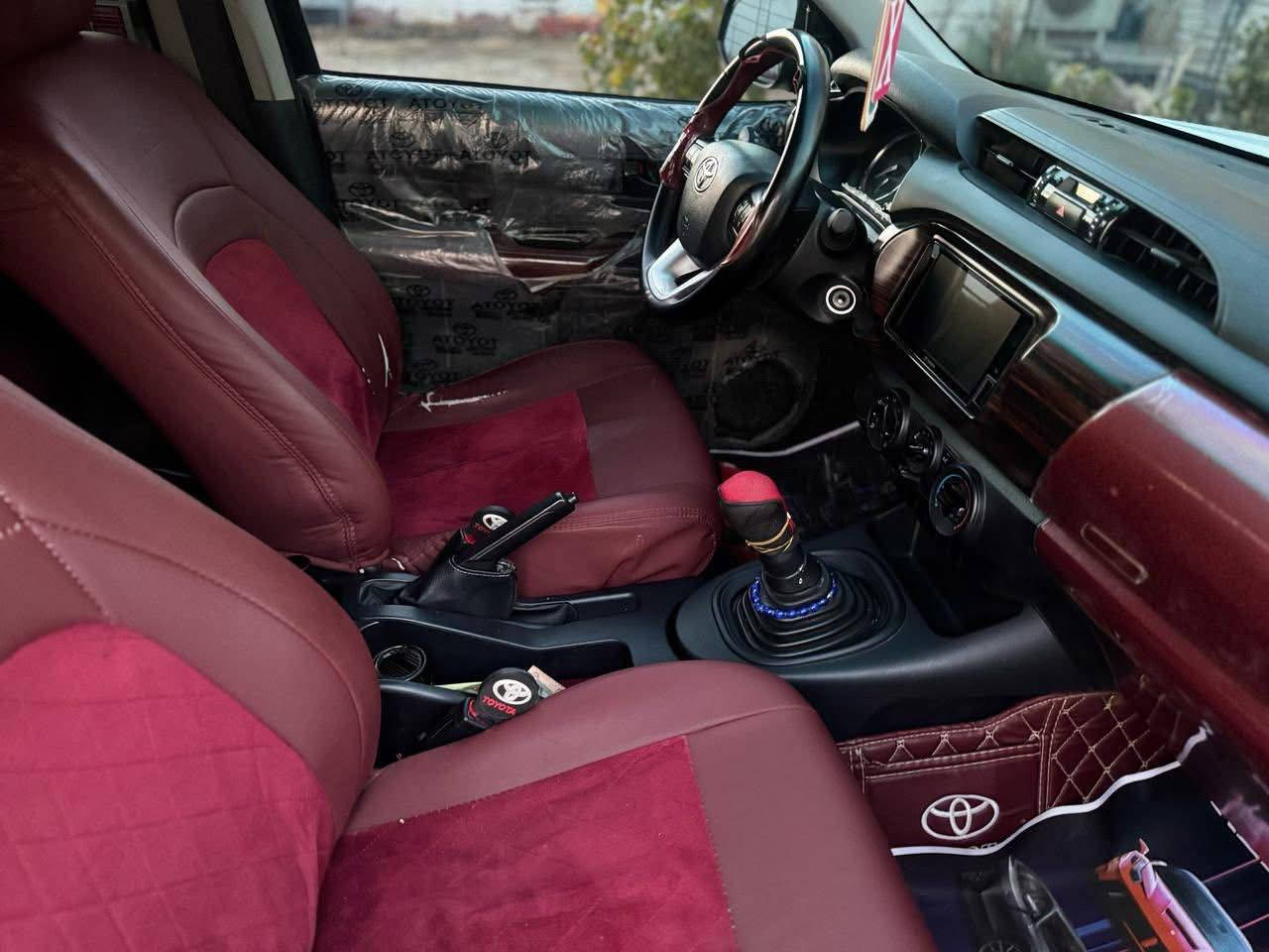 للبيع بيك اب تيوتا هايلوكس مديل 2023 بانزين كير عادي سياره جديده جدا كفاله عامه ماشيه 80 الف كيلو رقم واسط الماني تحويل ثاني يوم السعر 238ورقه وبيه مجال مكانه واسط الكوت الشراي يتصل ***********.
