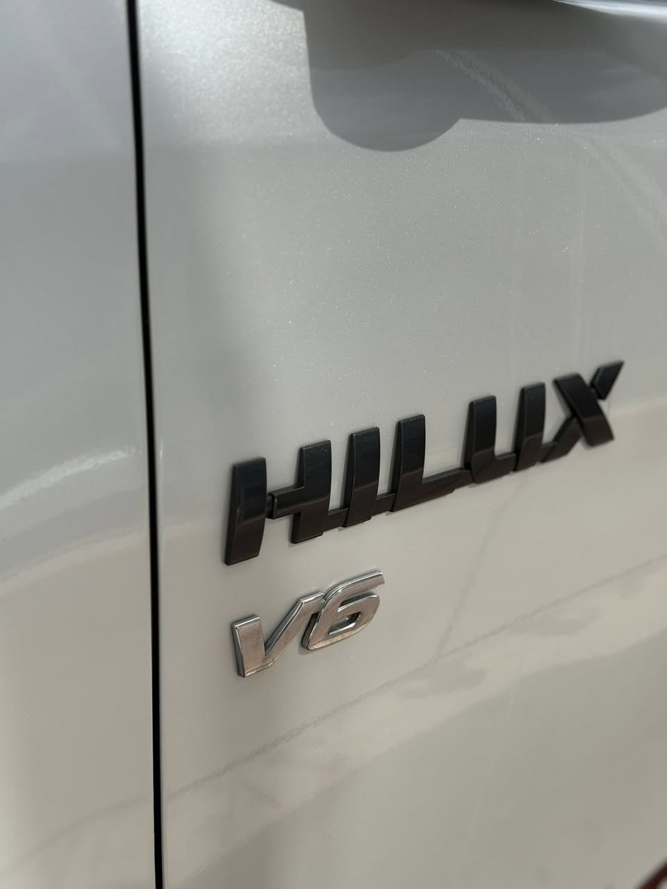 🧿معرض الملك لتجاره السيارات🧿 
العنوان_ معارض النهظه _ الفرع الثالث _ فرع المصرف 

النوع : تيوتا هايلوكس  2025

زيرو ضمان الشركة تبديل الدهن المجاني 

انته مرقم بغداد لوحات وسنويه الرقم الانكليزي 

فئه : 6 سلندر 4x4 

محرك : 4000L 

اللون السياره : ابيض  🤍 

موديل :  💥🔥2025🔥💥
 
ضمان شركه ساز يعني ضمان وامان 💥🎁

واضافه ضمان لمدة سنتين او 40 الف كيلو 

            يوجد بيع وشراء ومراوس بجميع السيارات
 

========================
للاستفسار اكثر عن تفاصيل السيارة يرجى

 مراسلة صفحتنا على فيس بوك او الاتصال

 بالمعرض  مباشرة عن طريق الرقم 

الخاص في المعرض.  
***********📲
***********
