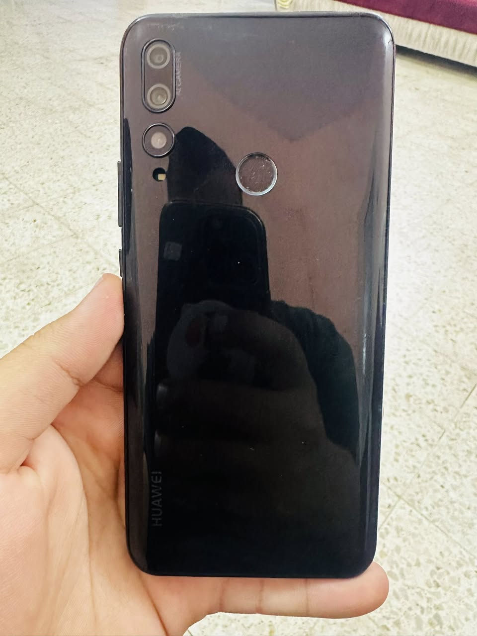 للبيع y9 prime 
ذاكرة 128 
60 فريم بالبوبجي
الجهاز كلش نظيف 
السعر : 85 الف وبيه مجال 
الموشراي لايتعبني 
يوجد توصيل لكافة أنحاء العراق 
للتواصل خاص


**إذا كنت صاحب هذا الإعلان وتريد حذفه لأي سبب، رجاءا أرسل رسالة إلى الدعم الفني**