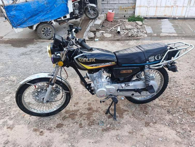 السلام عليكم دراجه سلونك اربعه كير موديل 2025للبيع كله بلادي محرك بالشرط ما طاخه صبانه  شاشه مكسوره فقط  مكاني كركوك حي عسكري السعر 600وبي مجال بسيط ***********
